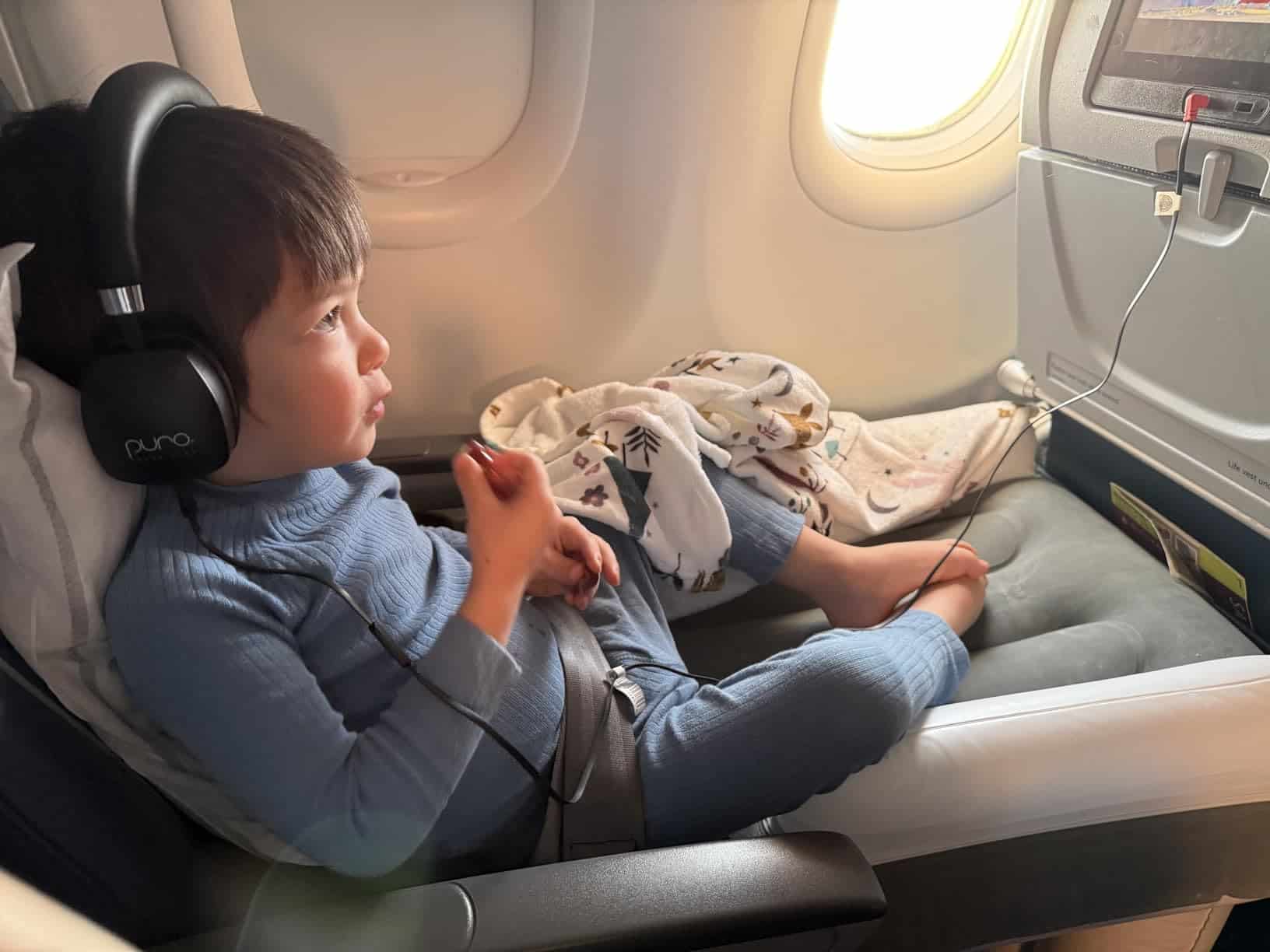 Best airplane seat extender bed